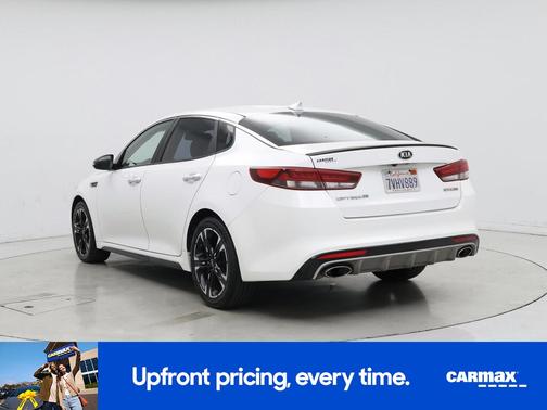White 2016 Kia Optima SX