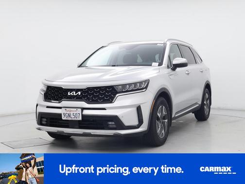 Silver 2023 Kia Sorento Hybrid EX