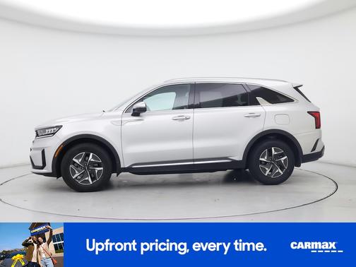 Silver 2023 Kia Sorento Hybrid EX