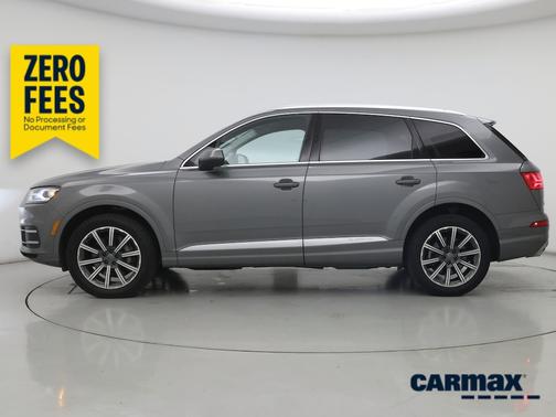 Gray 2018 Audi Q7 Premium