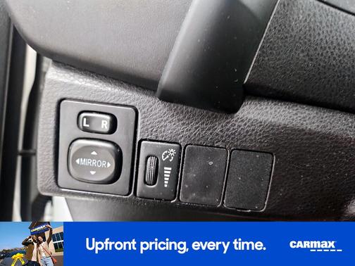 White 2019 Toyota Corolla SE