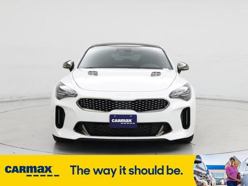 2022 Kia Stinger GT1