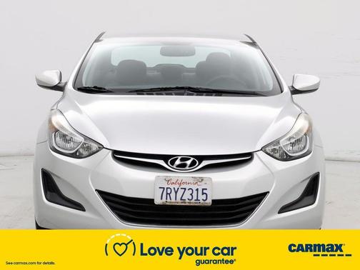 Photo 5 of 23 of 2016 Hyundai Elantra SE