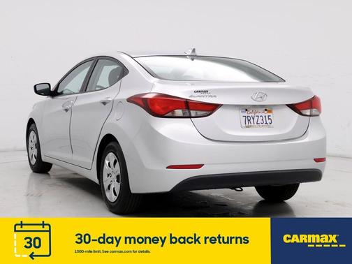 Photo 2 of 23 of 2016 Hyundai Elantra SE
