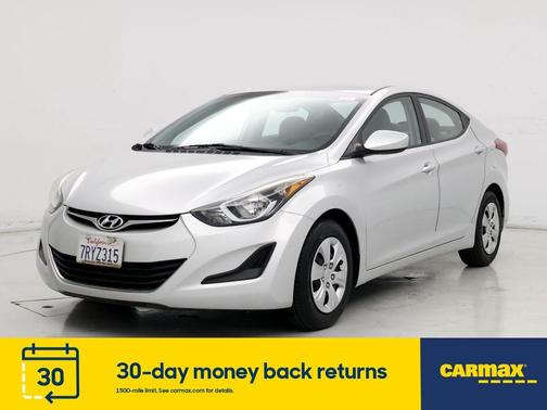 Photo 4 of 23 of 2016 Hyundai Elantra SE