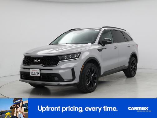 Gray 2022 Kia Sorento SX