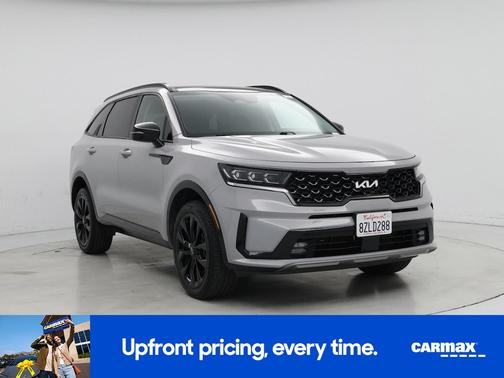 Gray 2022 Kia Sorento SX