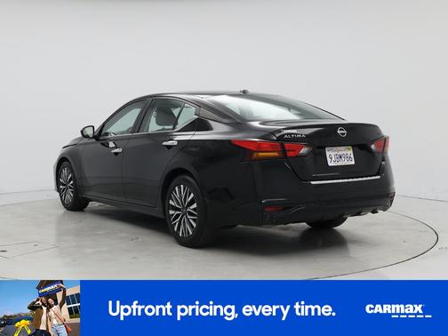 2023 Nissan Altima SV