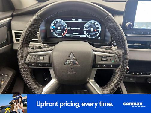 2023 Mitsubishi Outlander SE