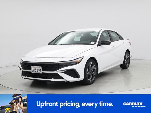 White 2025 Hyundai ELANTRA SEL Sport