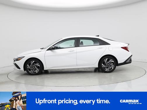 White 2025 Hyundai ELANTRA SEL Sport