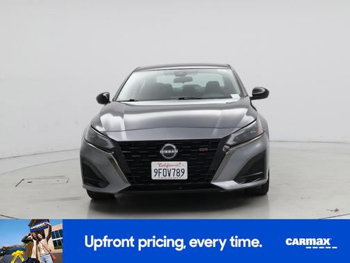 Gray 2023 Nissan Altima SR