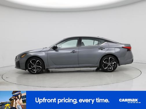 Gray 2023 Nissan Altima SR