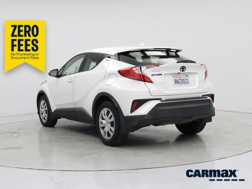 Pearl 2021 Toyota C-HR LE