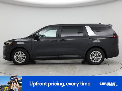 2023 Kia Carnival LX