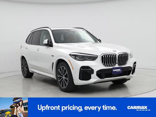 White 2022 BMW X5 PHEV XDrive45e