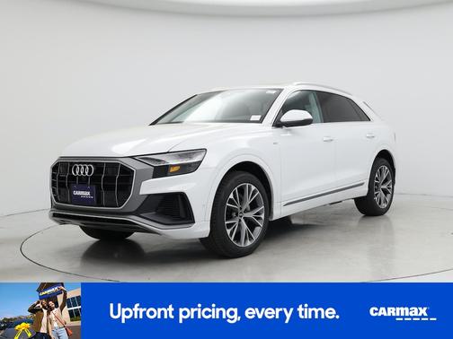 2023 Audi Q8 Premium Plus