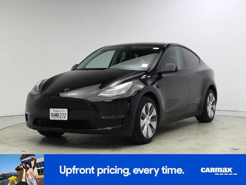 Black 2023 Tesla Model Y Long Range