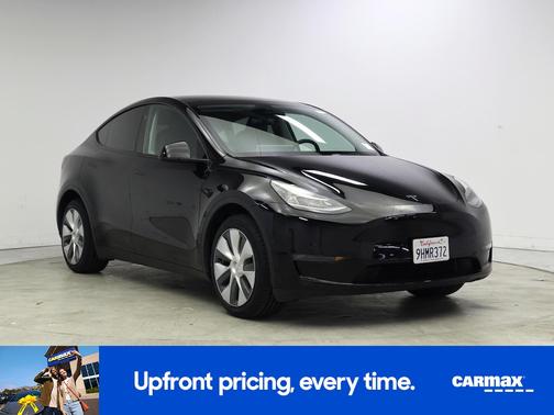 Black 2023 Tesla Model Y Long Range