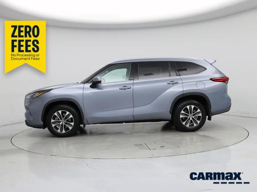 Blue 2020 Toyota Highlander XLE