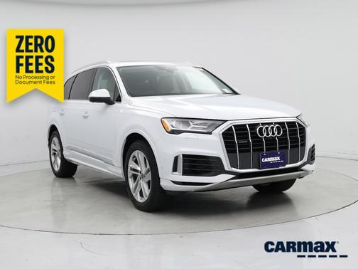 White 2021 Audi Q7 Premium