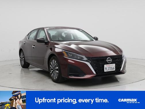 2024 Nissan Altima SV