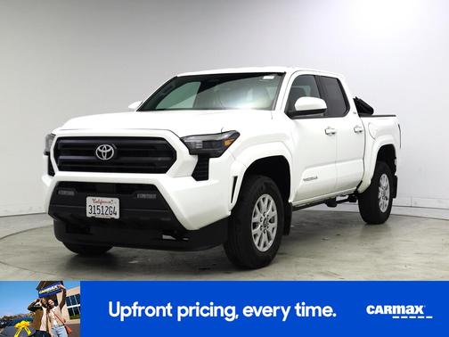White 2025 Toyota Tacoma SR5