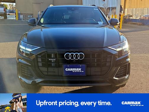 2022 Audi Q8 Premium