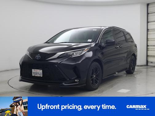 2022 Toyota Sienna XSE