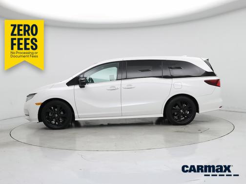 White 2023 Honda Odyssey Sport