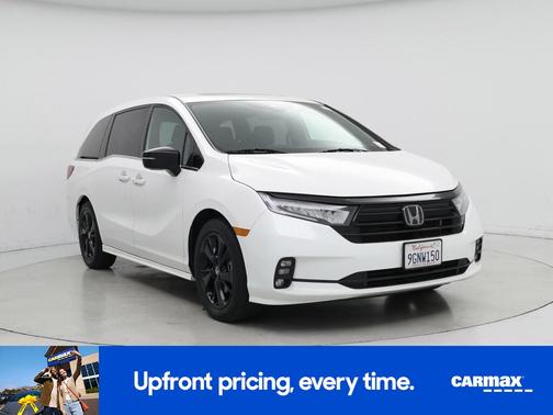 White 2023 Honda Odyssey Sport