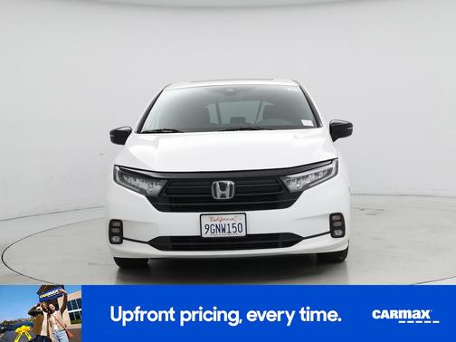 White 2023 Honda Odyssey Sport