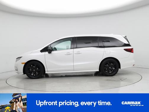 White 2023 Honda Odyssey Sport