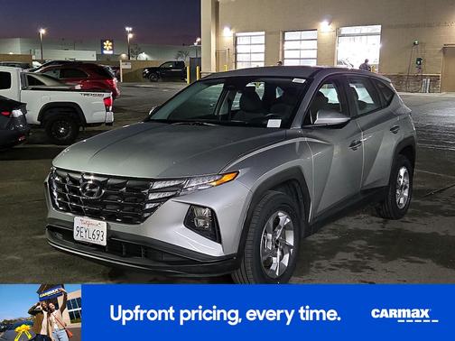 2022 Hyundai TUCSON SE