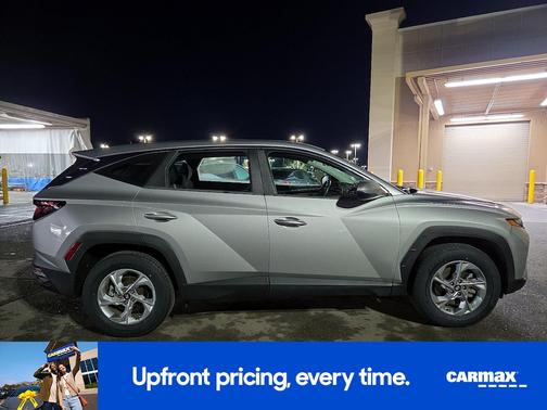 2022 Hyundai TUCSON SE