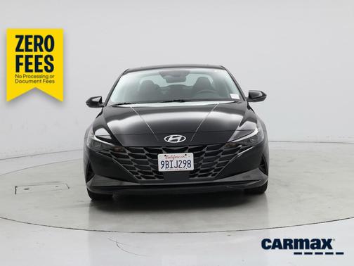 Black 2022 Hyundai ELANTRA SEL