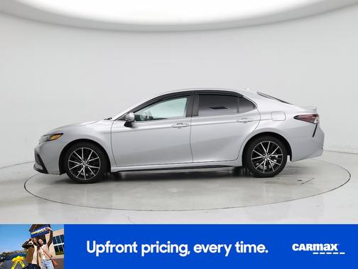 Silver 2023 Toyota Camry SE