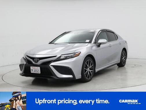 Silver 2023 Toyota Camry SE