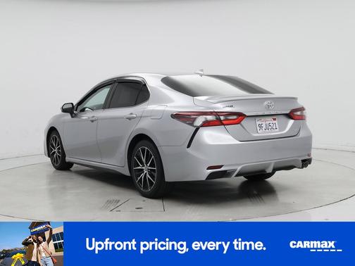 Silver 2023 Toyota Camry SE