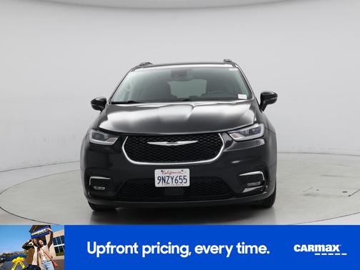 Black 2022 Chrysler Pacifica Touring L