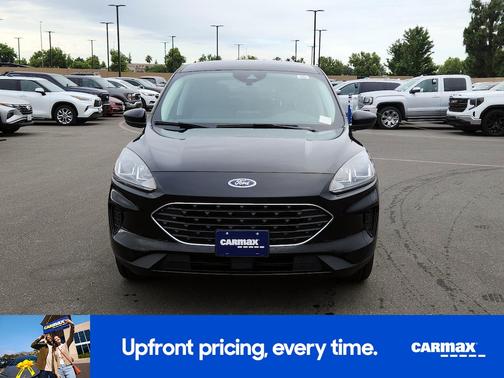 Black 2022 Ford Escape SE