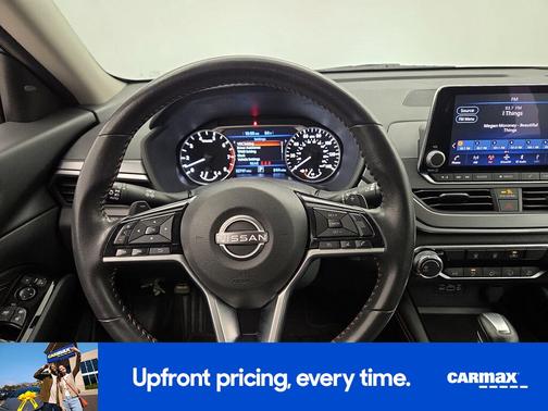 Black 2023 Nissan Altima SR