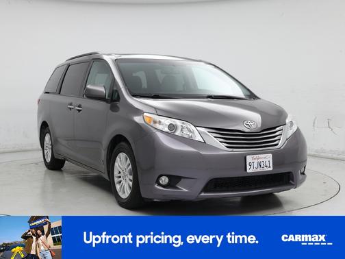 2017 Toyota Sienna XLE