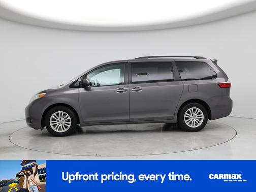 2017 Toyota Sienna XLE