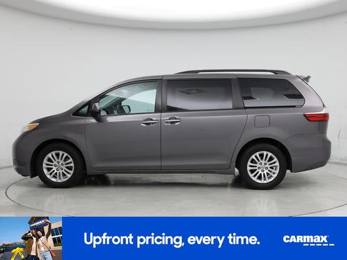 2017 Toyota Sienna XLE