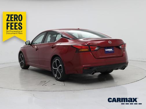 Red 2024 Nissan Altima SR