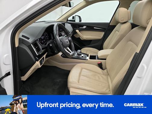 White 2018 Audi Q5 Premium Plus