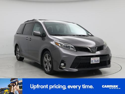 2019 Toyota Sienna SE
