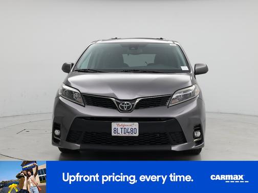 2019 Toyota Sienna SE