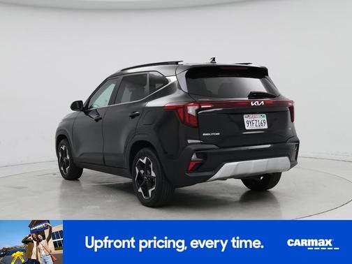 Black 2024 Kia Seltos EX